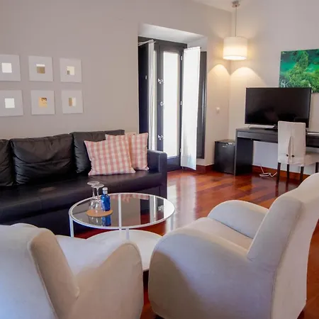 Hotel Bodega El Juncal 4*